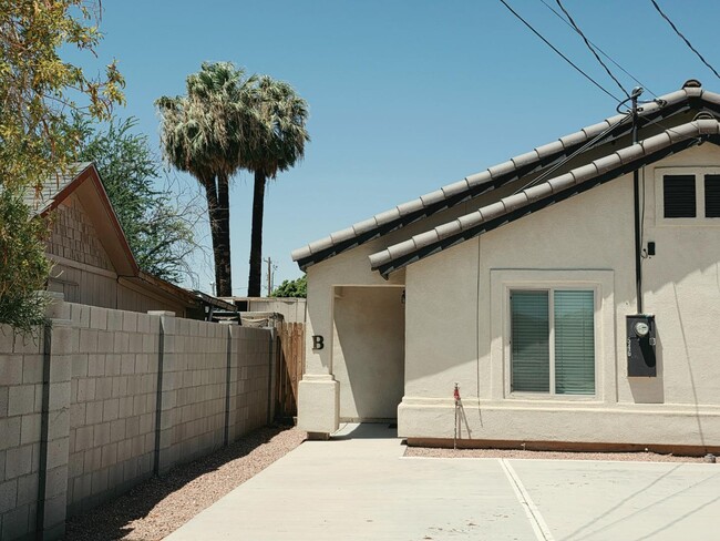Photo - 546 S 15th Ave