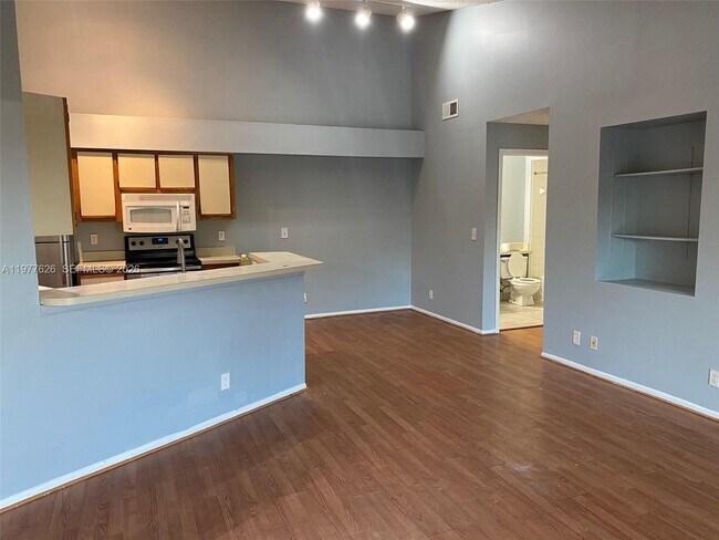 Photo - 9999 Summerbreeze Dr Unit 618