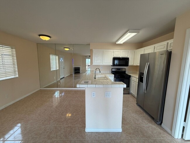 Photo - Beautiful Condo Located in the Heart Of Ca...