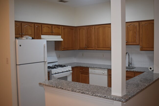 Photo - 815 Dominick Ct