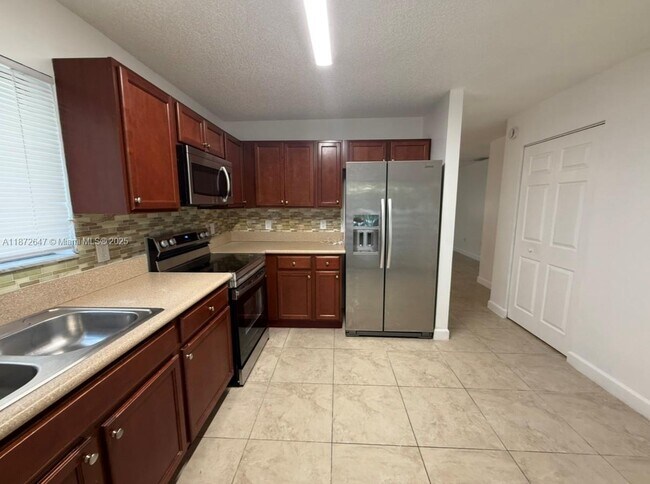 Photo - 14465 SW 139th Ave Cir E