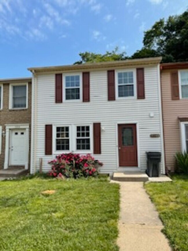 3422 Belfry Ln