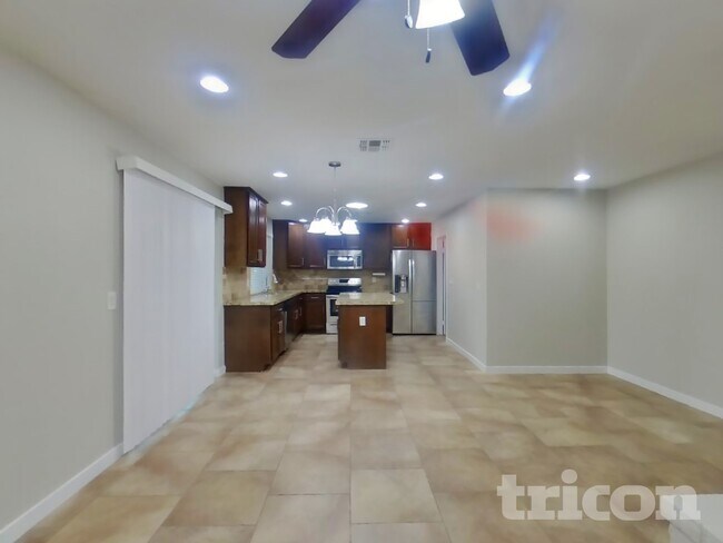 Photo - 8434 S 19th St