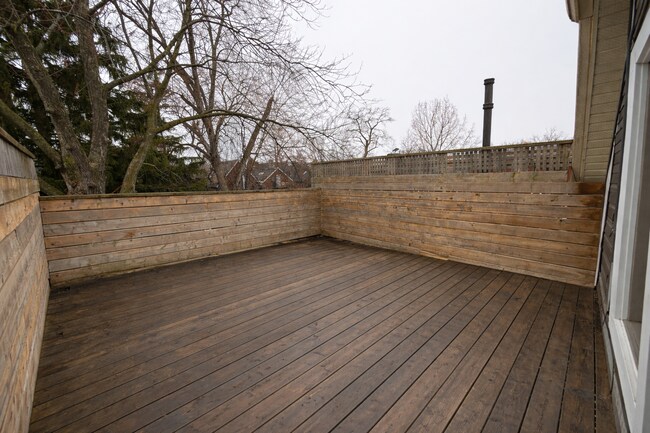 Photo - 584 Huron St Unité 4