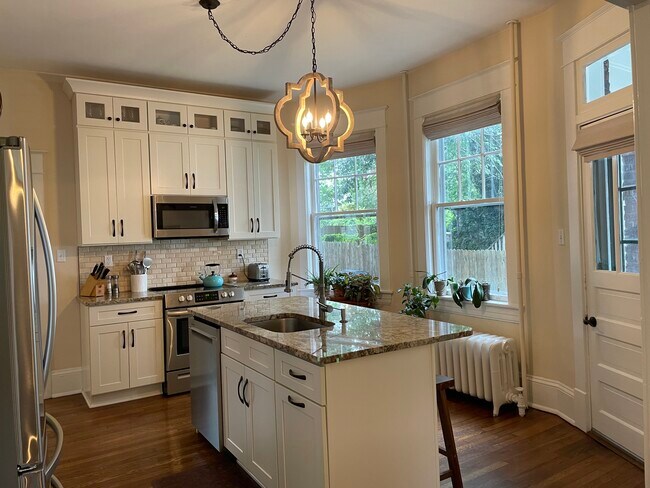 Photo - 617 Allison Ave SW Unit 1