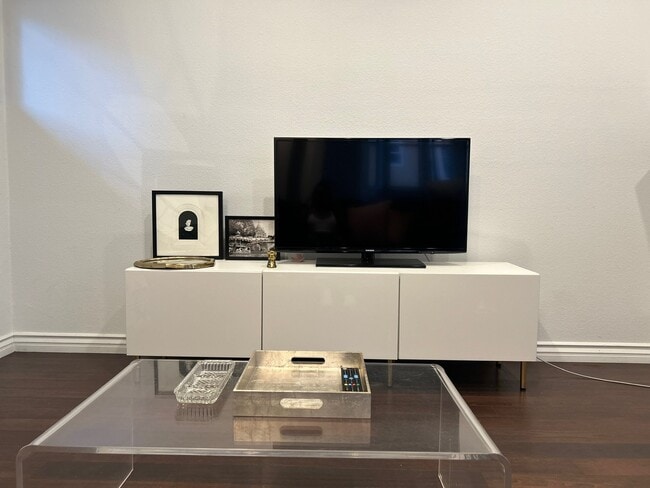 Photo - 3913 N Virginia Rd Unit 210