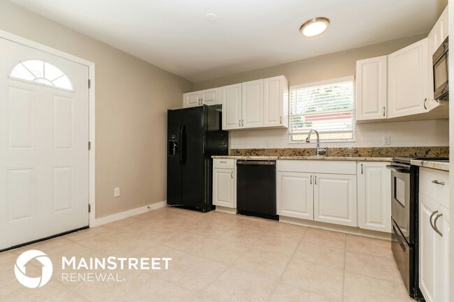 Photo - 9537 Groveland St