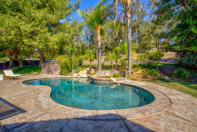 Photo - 33180 Vino Way