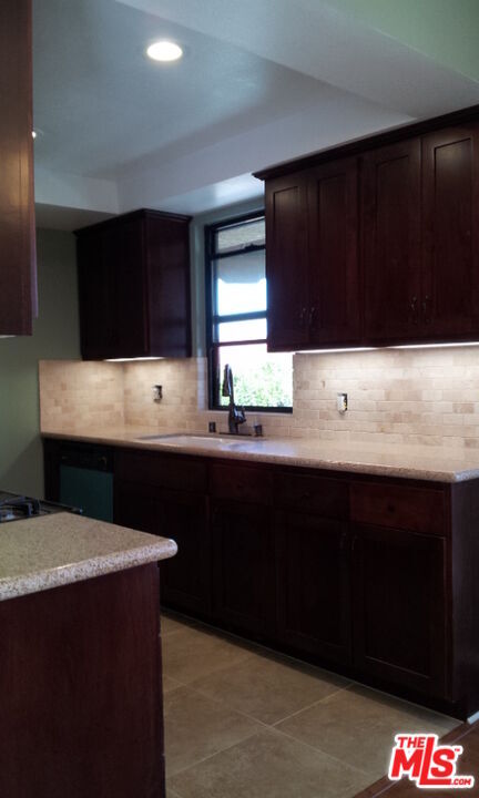 Photo - 2349 S Bentley Ave Unit 3