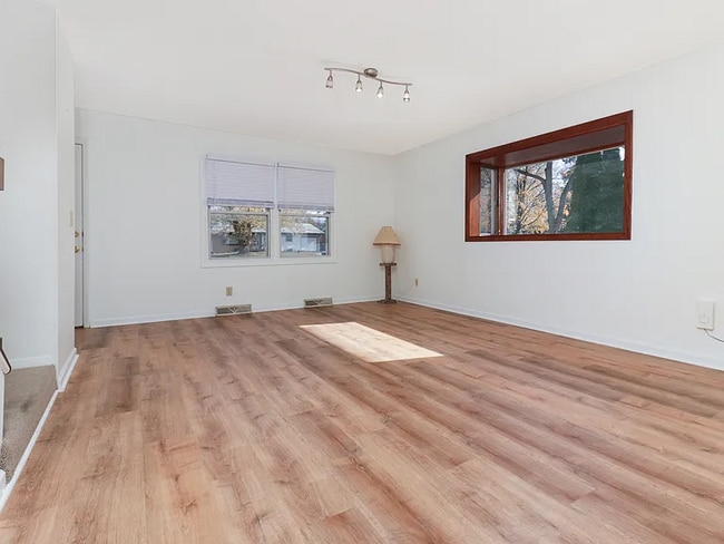 Photo - 913 S Linden St