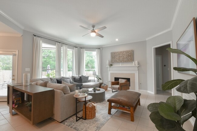 Photo - 7 E Shale Creek Cir