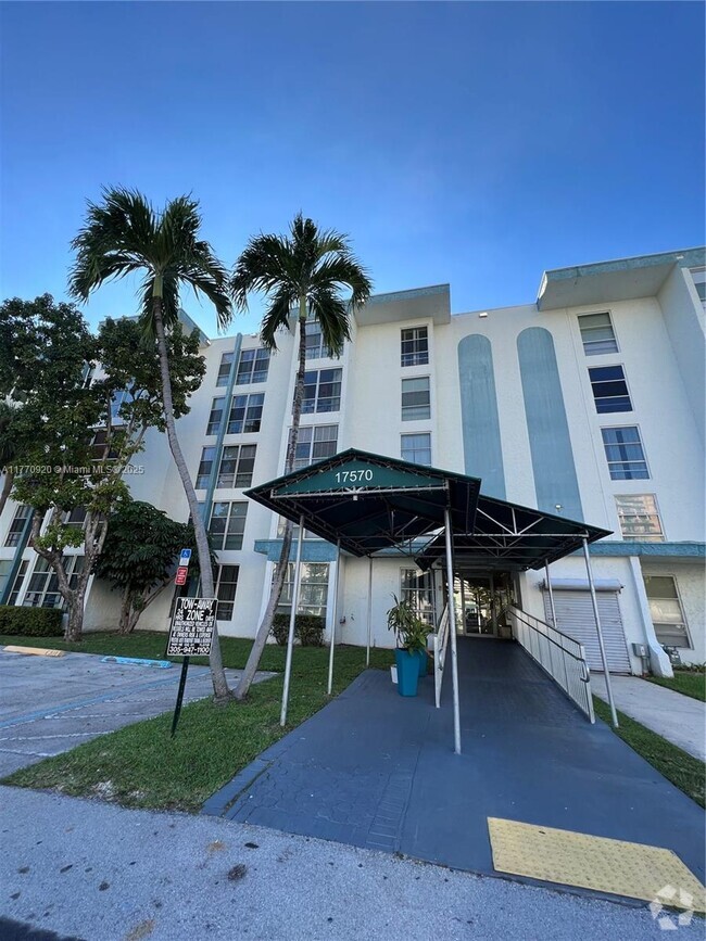 Building Photo - 17570 Atlantic Blvd Rental