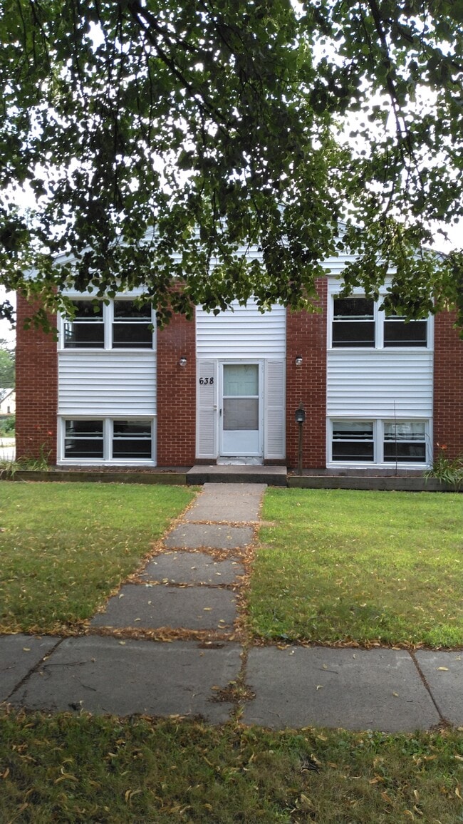Building Photo - 638 Stoddard Ave Rental