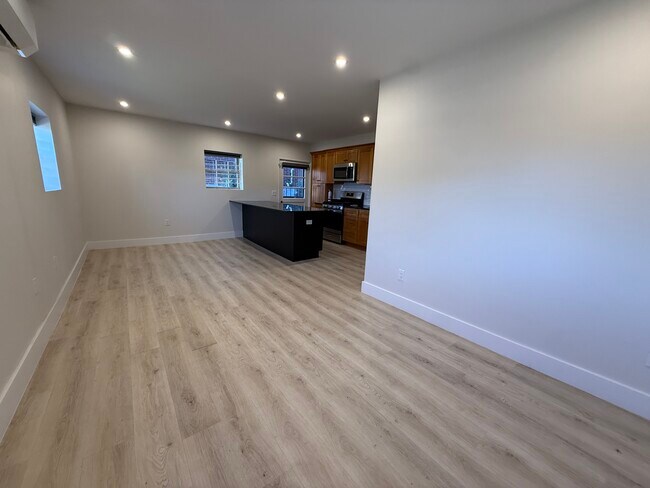 Photo - 426 Plateau Ave Unidad Rear