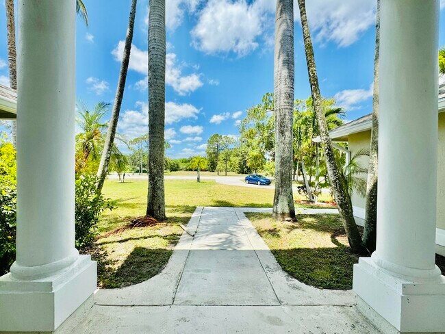 Photo - 6174 Royal Palm Beach Blvd