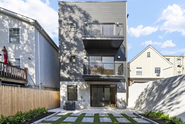 Photo - 166 New York Ave Unit 1