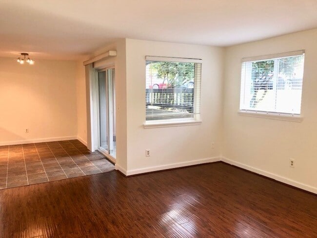 Photo - 2Bd/2Ba Kenmore Condo Unit A104