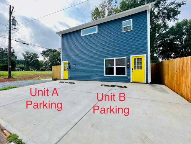 Photo - 1811 Hildebrand St Unit B