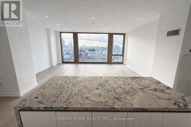 Photo - 1315 Bay St. Unité 1202