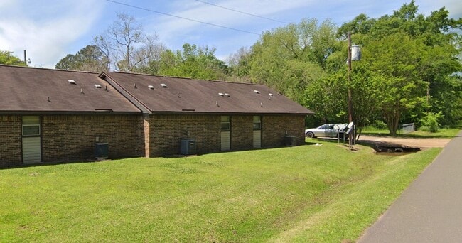 Photo - 329 Marcus St