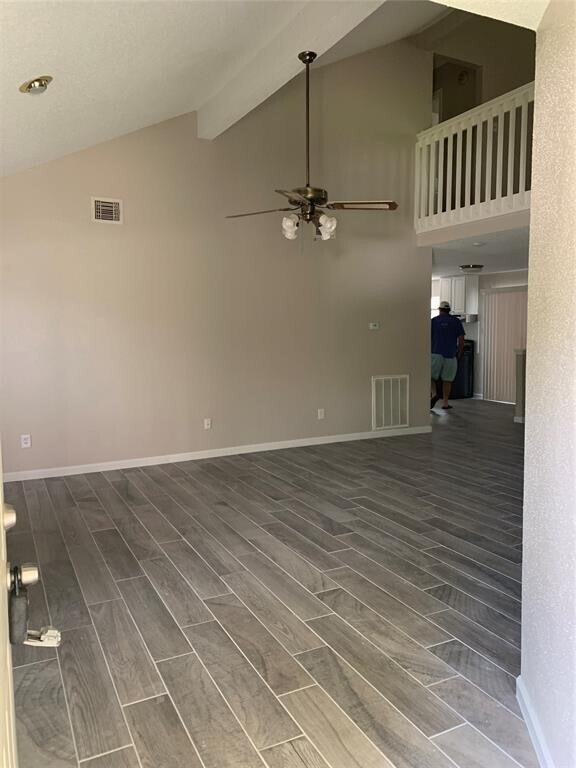 Photo - 17031 Lone Fir Dr