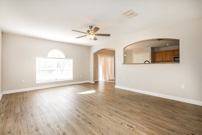 Photo - 939 Brenton Leaf Dr