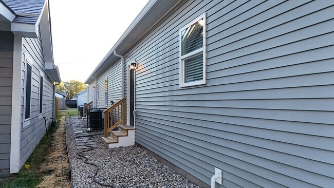 Photo - RnR Duplex SoBro