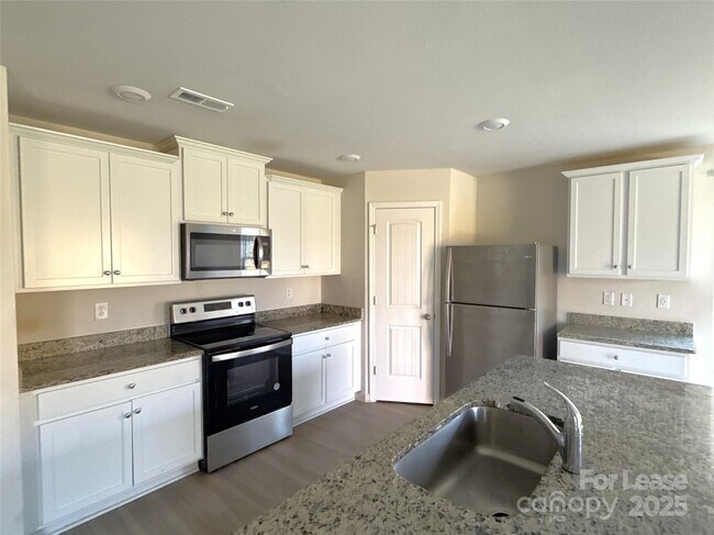 Photo - 3038 Trailblazer St