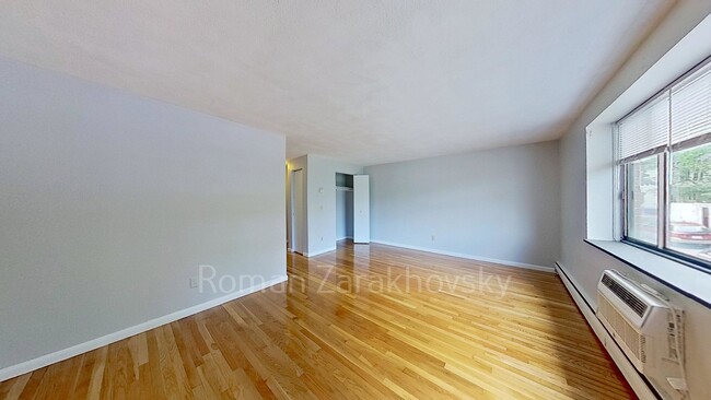 Photo - 226 Babcock St Unit 2F