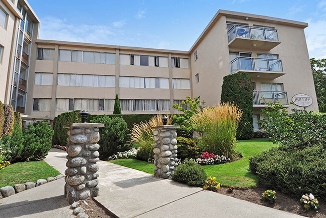 Building Photo - The Hollies