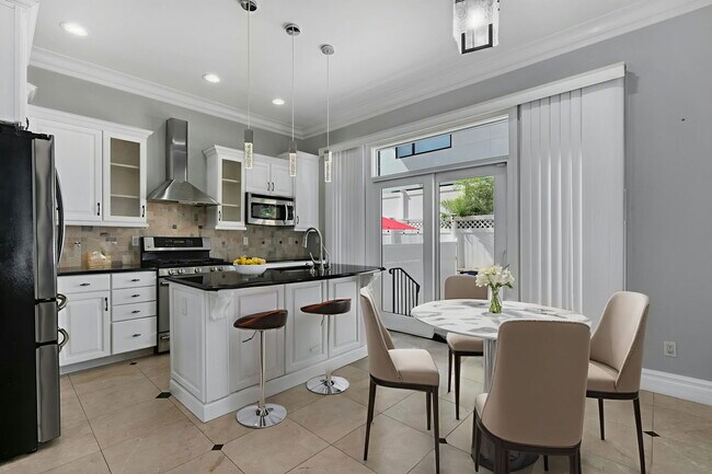 Photo - 52B Myrtle Avenue, Edgewater, NJ 07020 - 3...