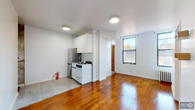 Building Photo - 3 bedroom in New York NY 10013 Unit 8 Rental