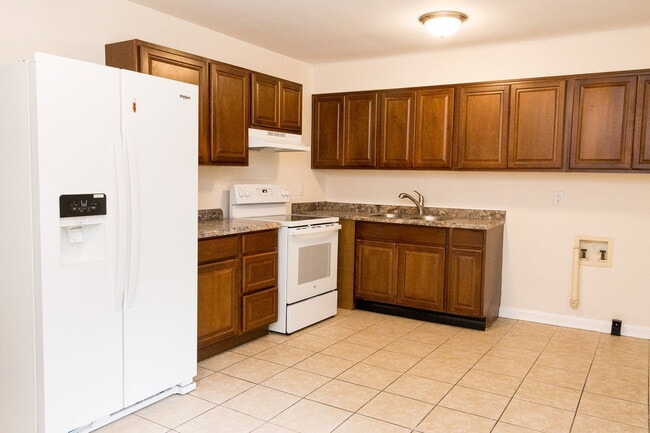 2410 Hickory Valley Rd