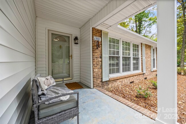 Photo - 7601 Robin Crest Rd