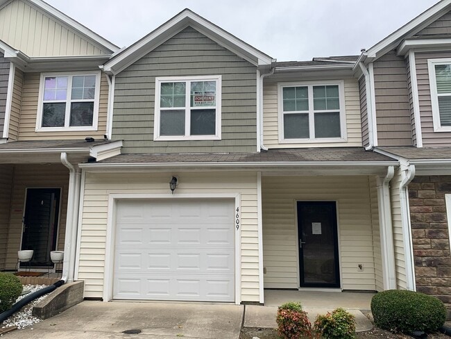 Building Photo - Beautiful 3 Bedroom Townhome in Raleigh ne...