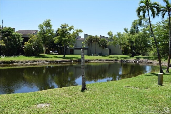 Building Photo - 3926 Estepona Ave Rental