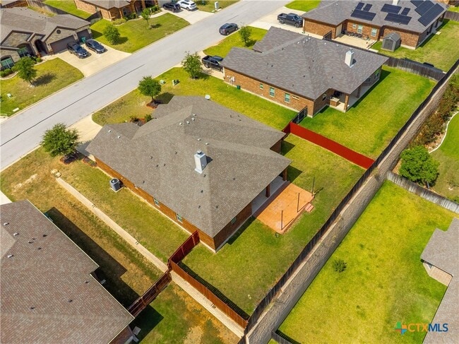 Building Photo - 2033 Catkins Ln