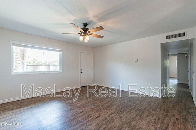 Photo - 4943 E Indian School Rd