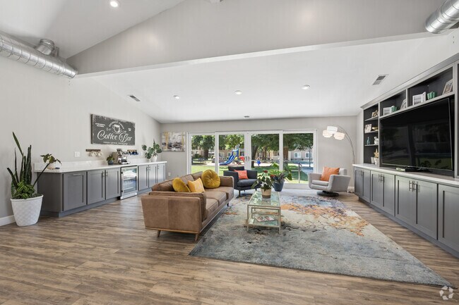 Clubhouse - Greenback Terrace Apartments
