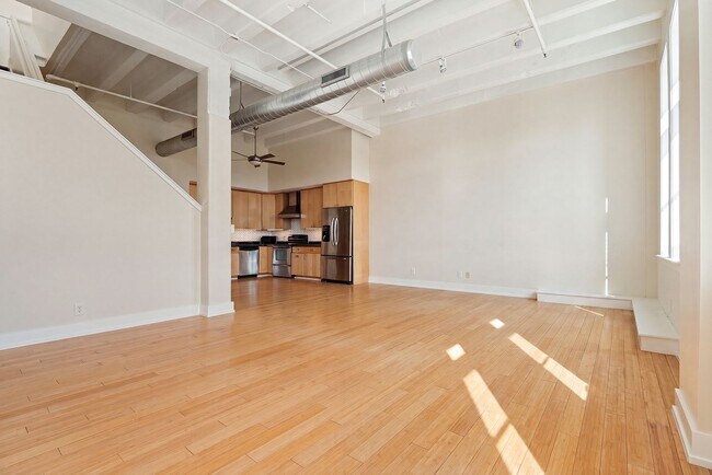 Photo - Available Now! Gorgeous 1 Bed, 2 Ba in the Historic Kress Building w/ Private Rooftop Patio!