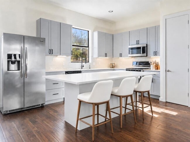 Photo - 6000 S Congress Ave Unit 201
