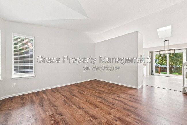 Photo - 16041 Bluebonnet Dr
