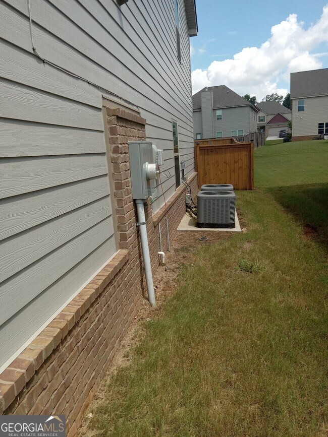 Photo - 1189 Hartwell Rd