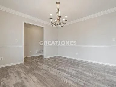Photo - 213 Coachman Dr