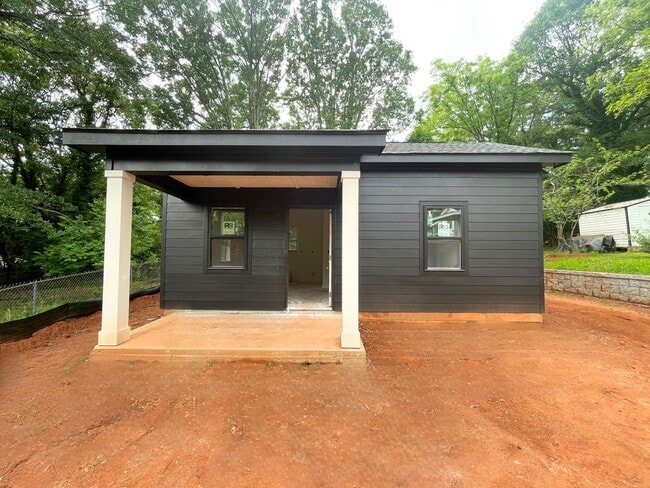 Building Photo - NEW CONSTRUCTION PRE-LEASING FOR AUGUST 2025 Rental