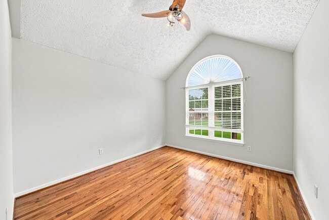 Photo - 2441 Longford Dr