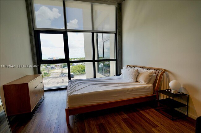 Photo - 7920 NE 2nd Ave Unidad 503