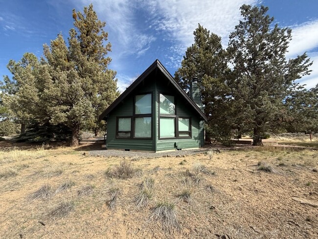 Photo - Beautiful and Bright 3 Bed/2 Bath with Acreage in NE Bend