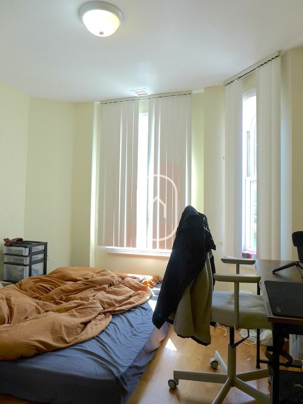 Photo - 87 Gainsborough St