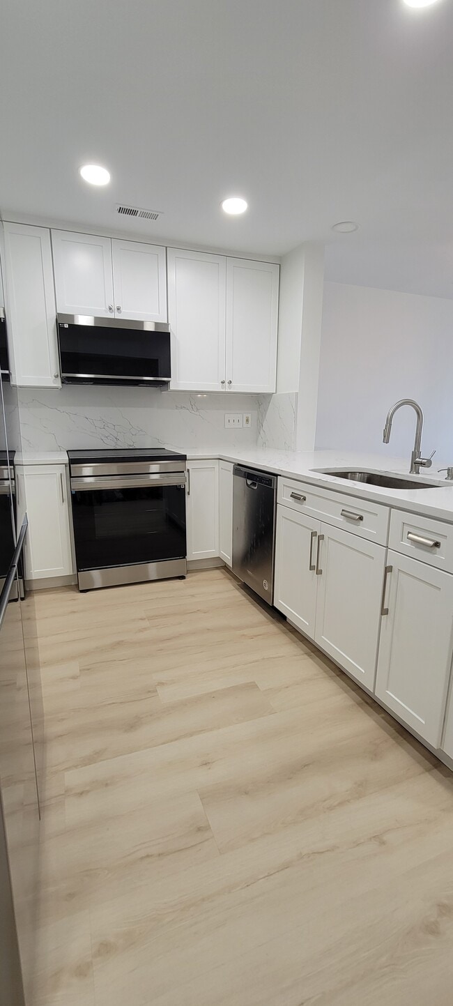 Photo - 862 Southwest Dr Unidad Waterfront Condo